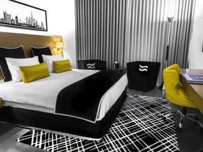 Hotel Tryp By Wyndham Dubái