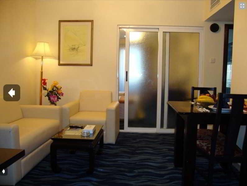 Al Muraqabat Plaza Apartahotel