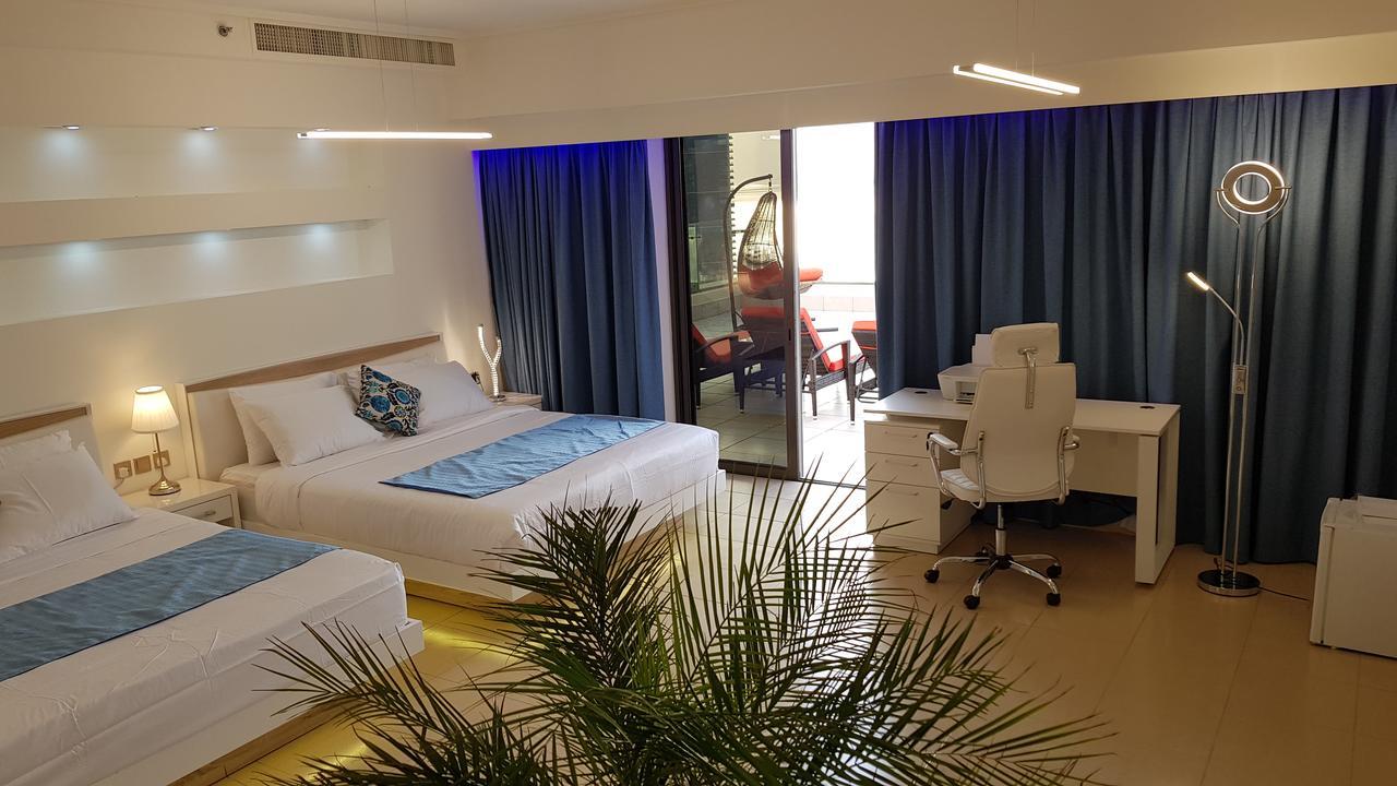 Jbr Amaz Penthouse Front Sea 5 1 Bdr Private Climatized Pool Apartamento Dubái
