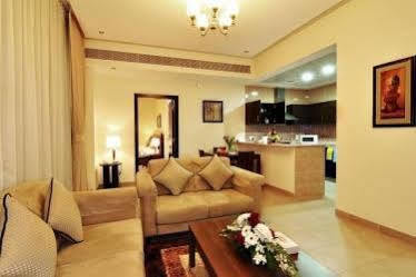 Pride Apartahotel 3*