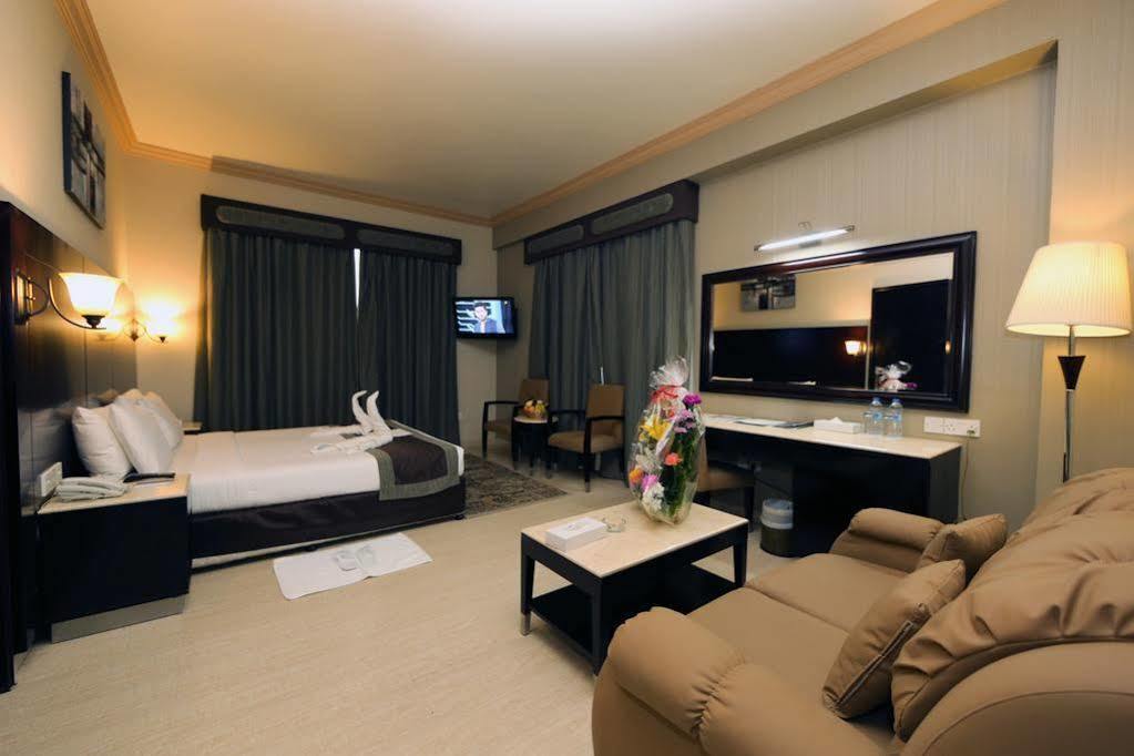Signature Al Riqqa Hotel Dubai