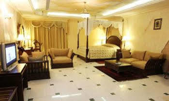 Oyo 124 Oriental Palace Apts Aparthotel 3*