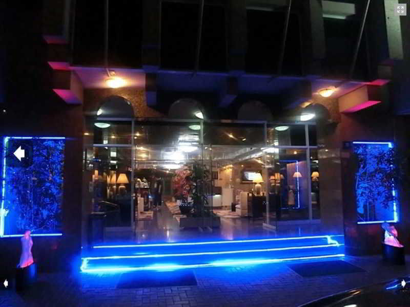 Al Muraqabat Plaza 3* Dubái