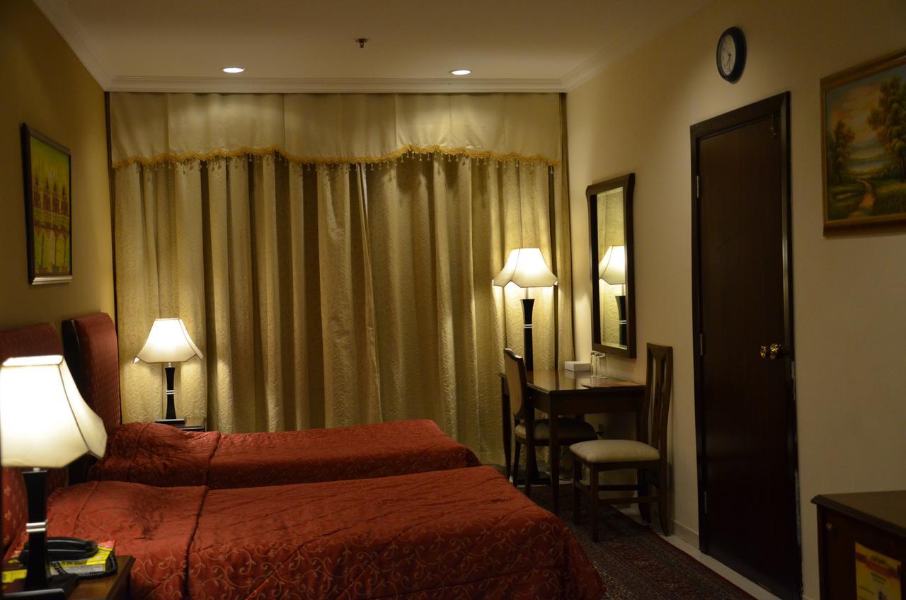 Ewan Hotel