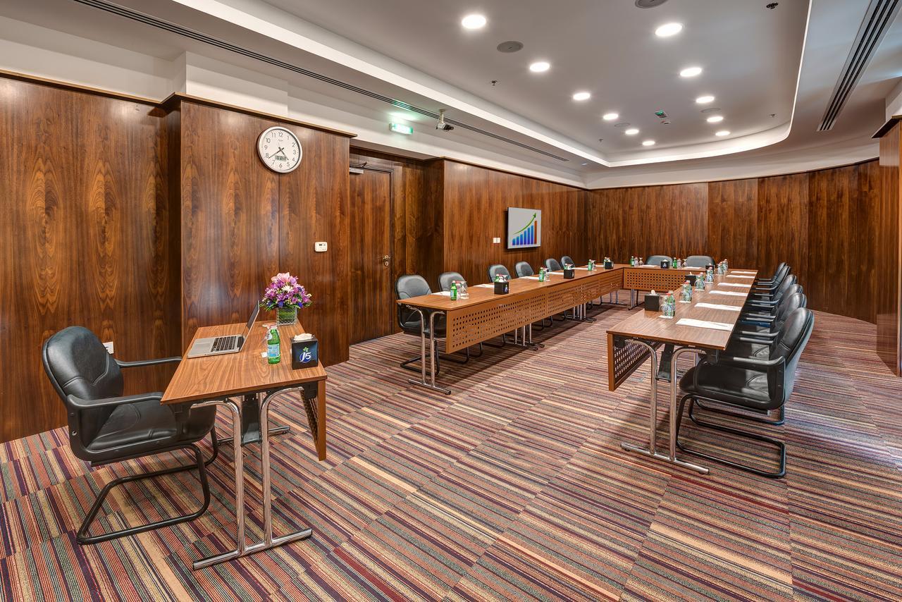J5 Rimal Aparthotel