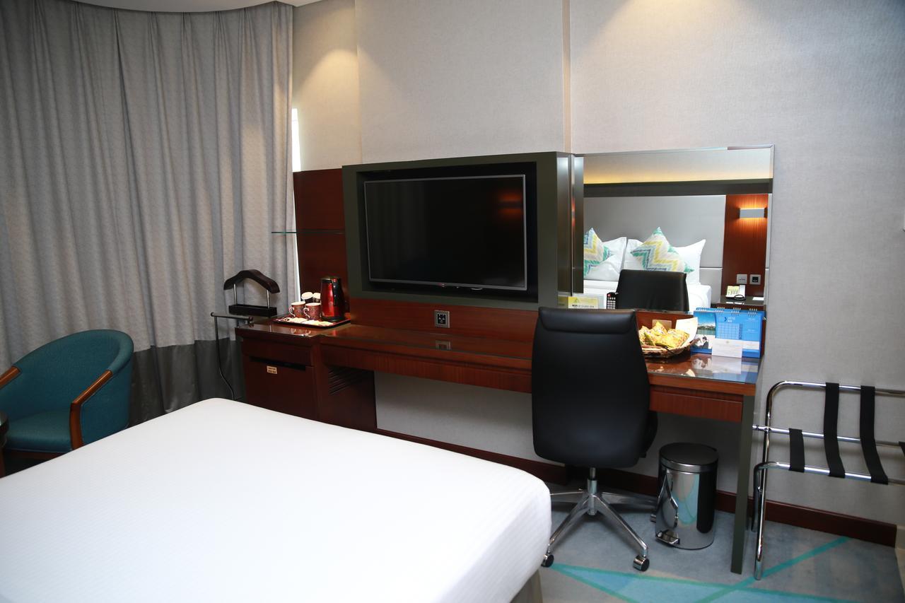 Versailles By Raviz Hotel 4*