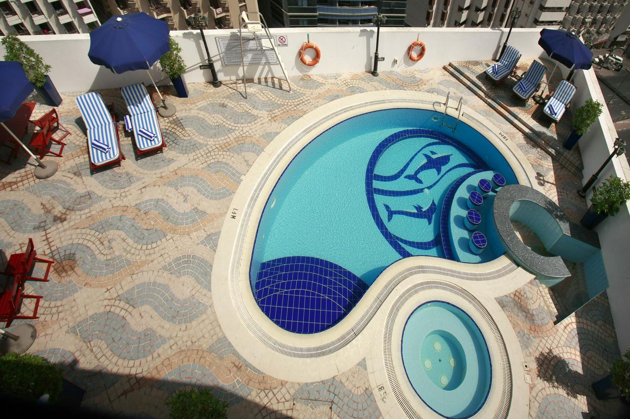Howard Johnson Bur Hotell