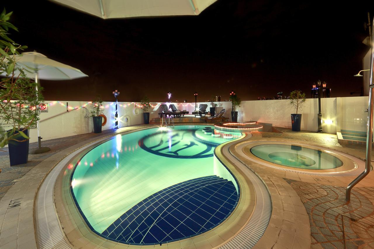 Howard Johnson Bur Hotell 3*