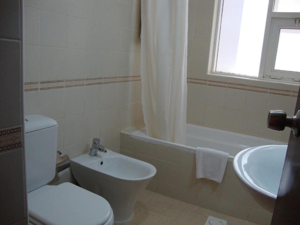 Al Muraqabat Plaza Apartahotel