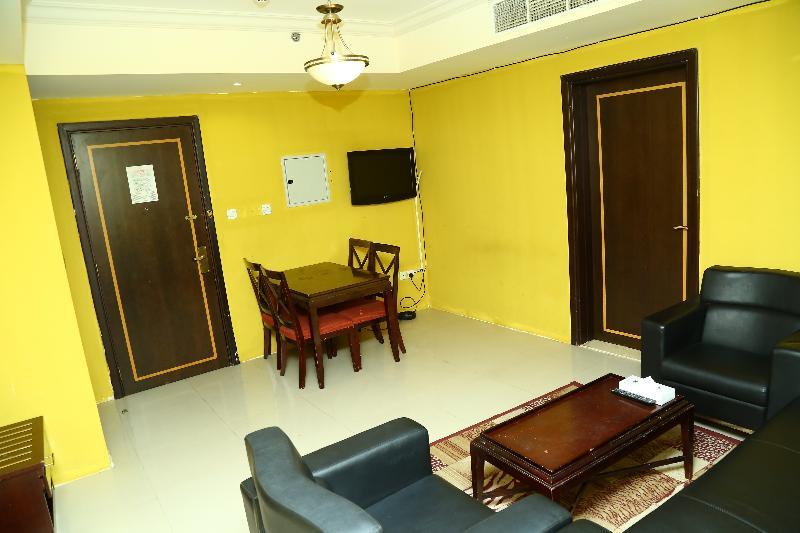 Hotel Golden Square