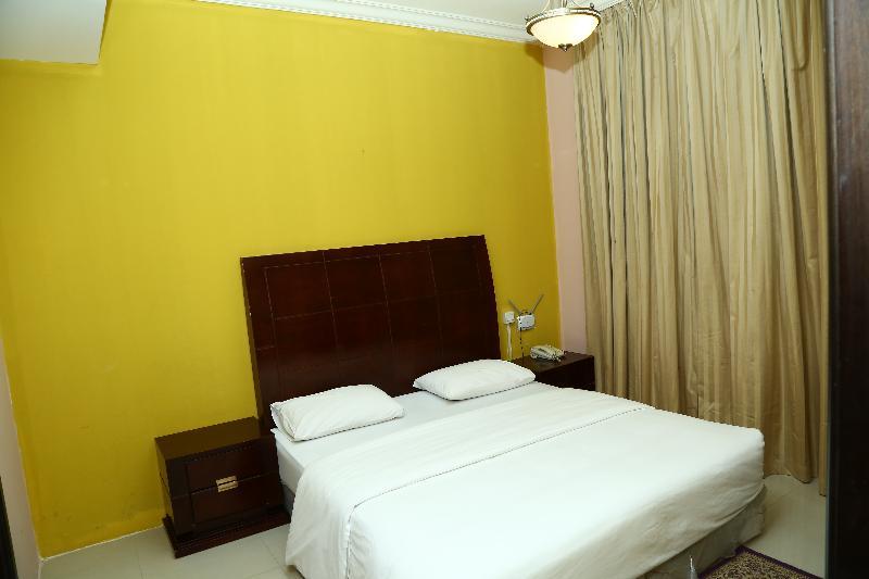Hotel Golden Square