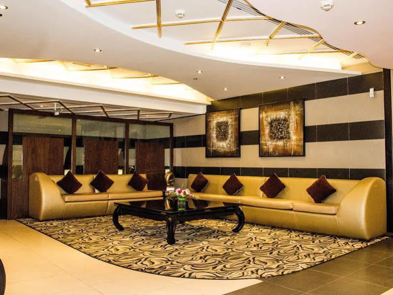 Al Waleed Palace Bur Apartahotel 3*
