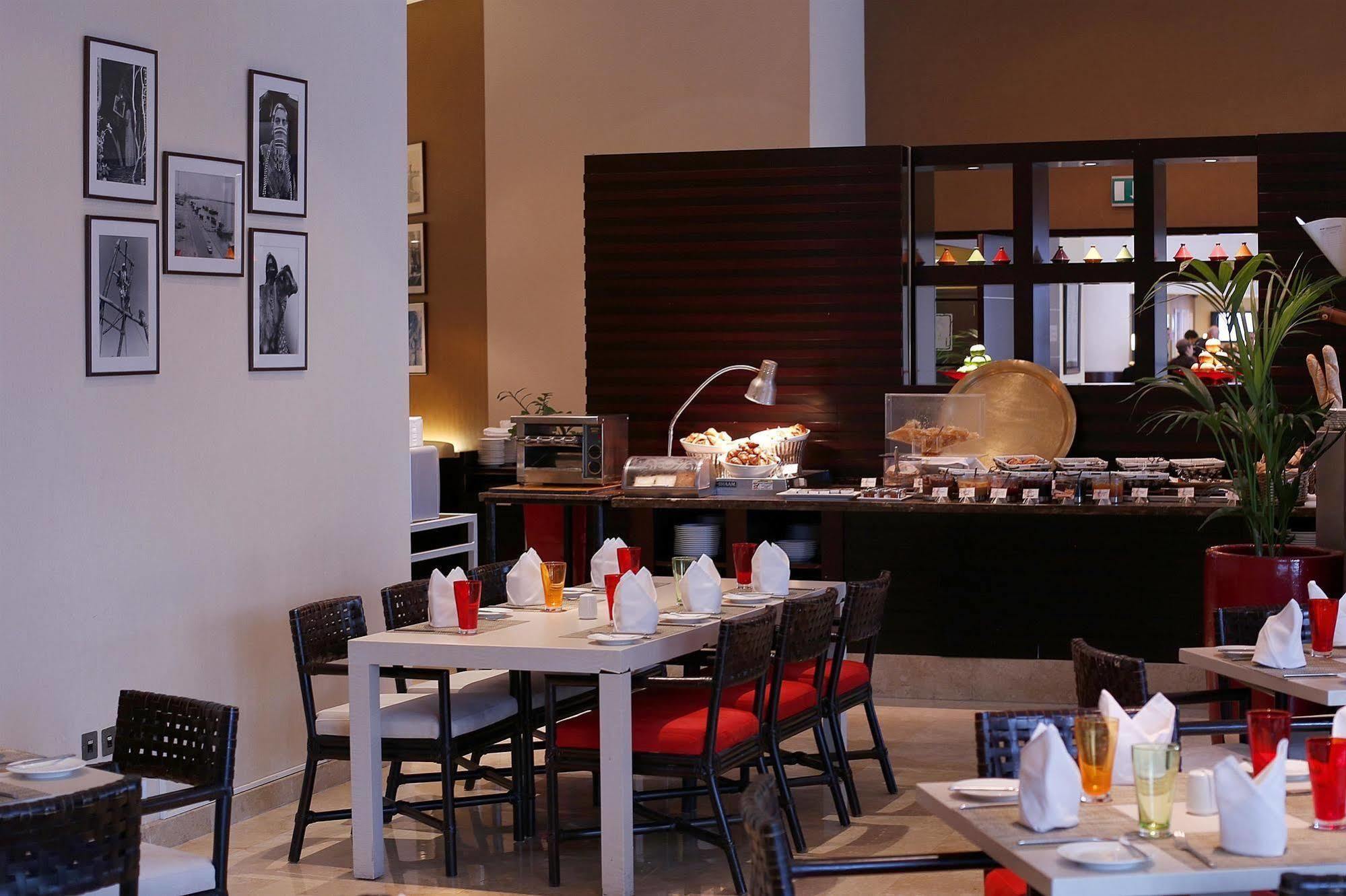 Hotel Ramada Plaza By Wyndham Deira Dubái