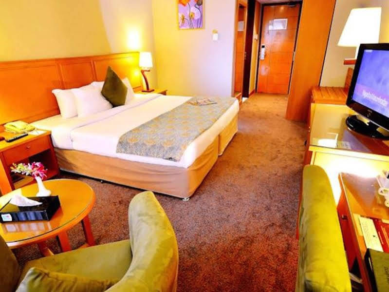 Landmark Summit 4* Dubaï