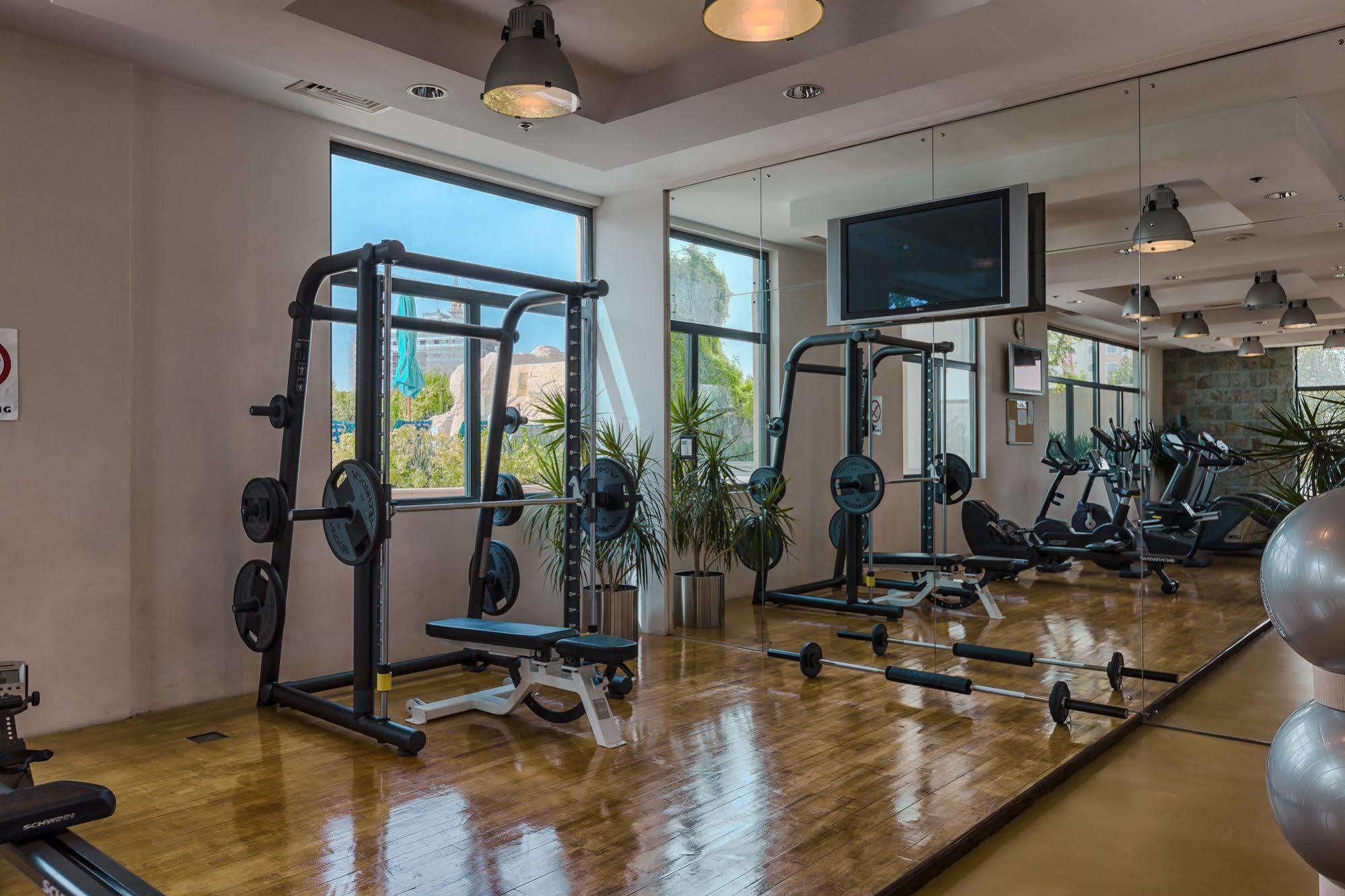 Park Dubai, An Edge By Rotana Hotel de apartamente 4*