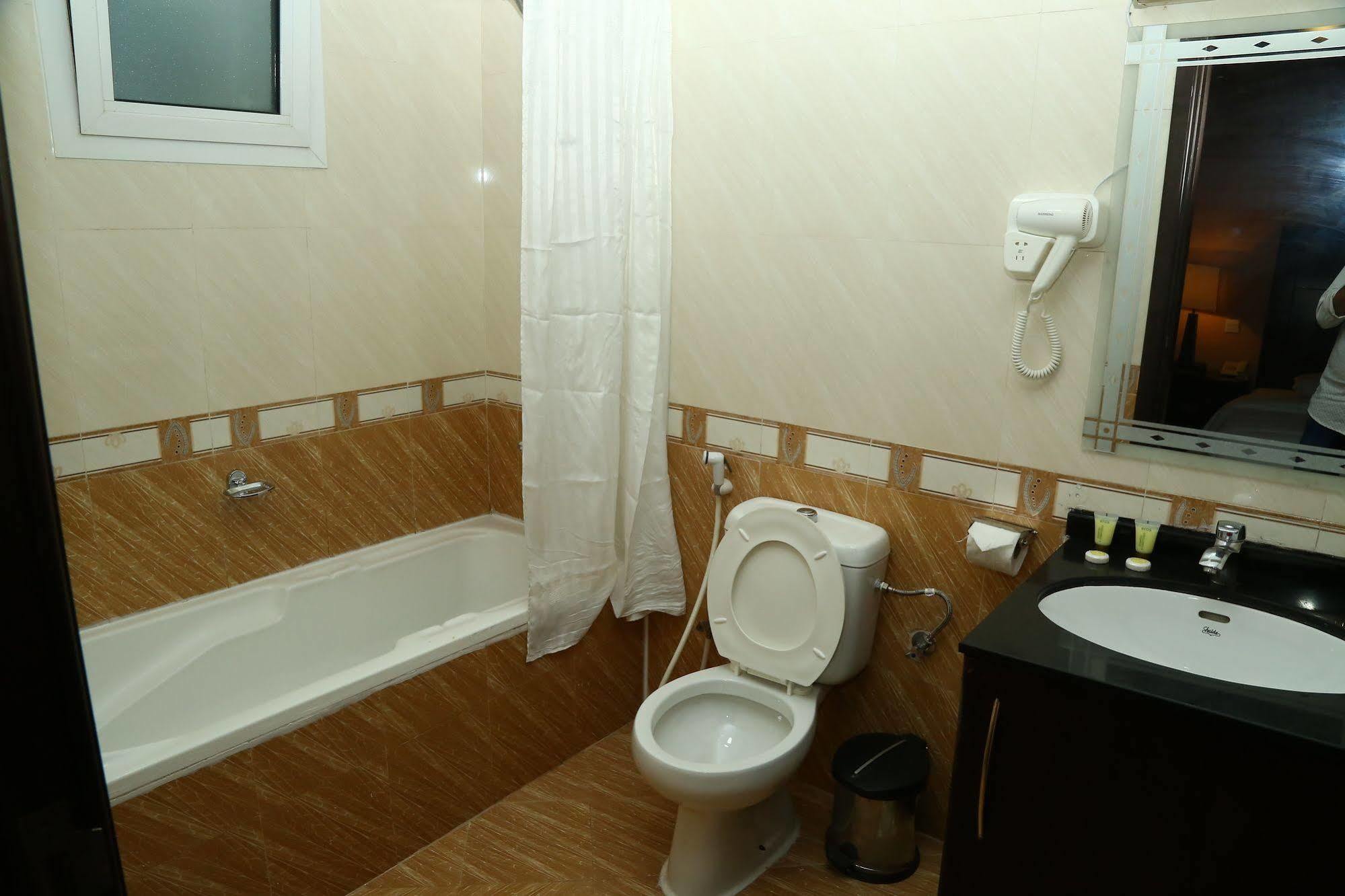 Hotel Golden Square 3*
