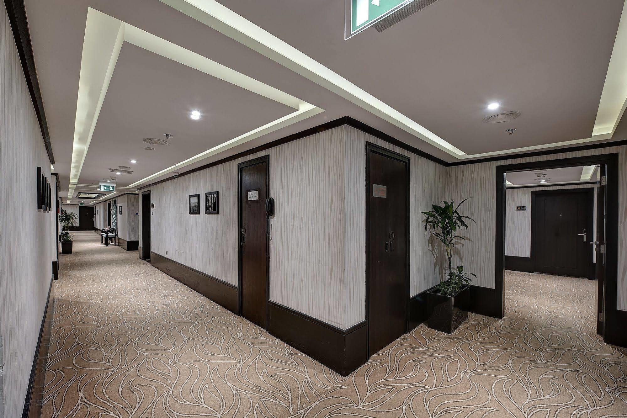 Hotel Raintree Rolla Dubái