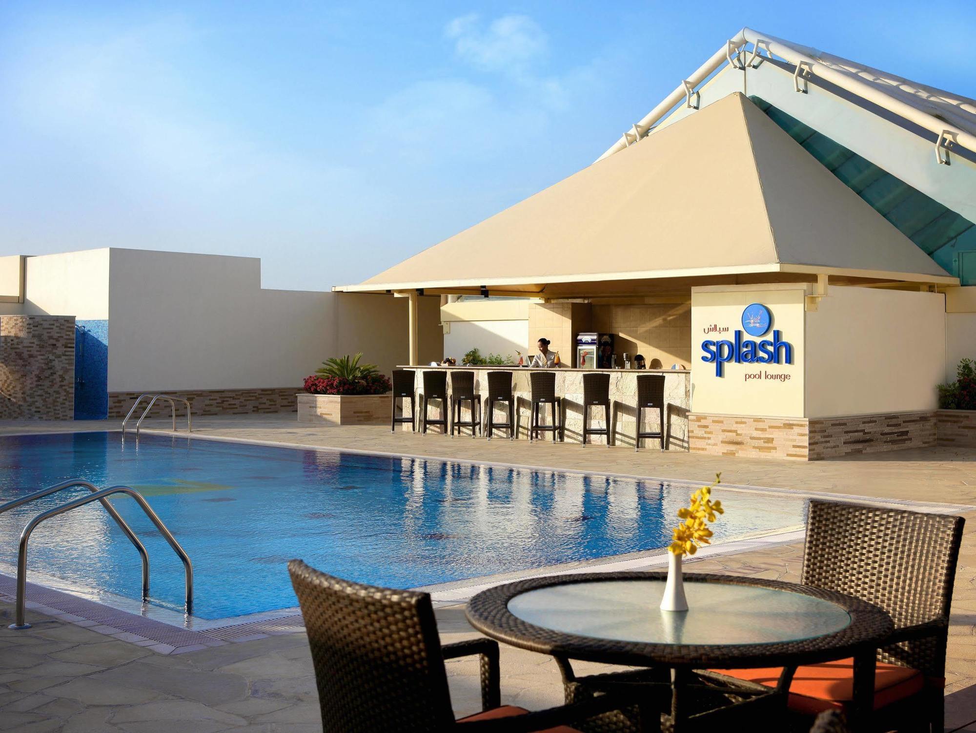 Hotell Time Grand Plaza Hotel, Airport 4*