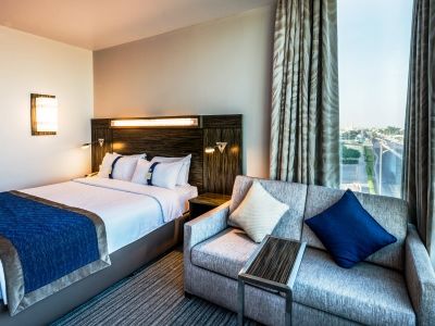 Express Jumeirah, An Ihg Hotel 2*