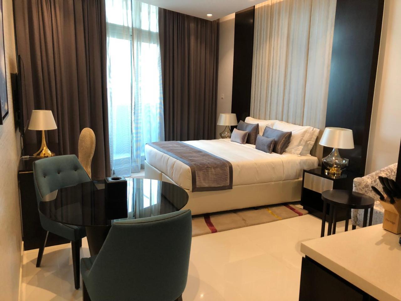 Damac Upper Crest In Downtown * Dubái