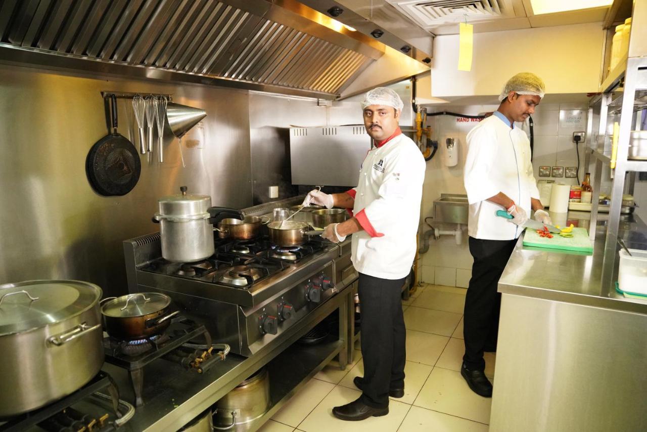 Deira Hotell