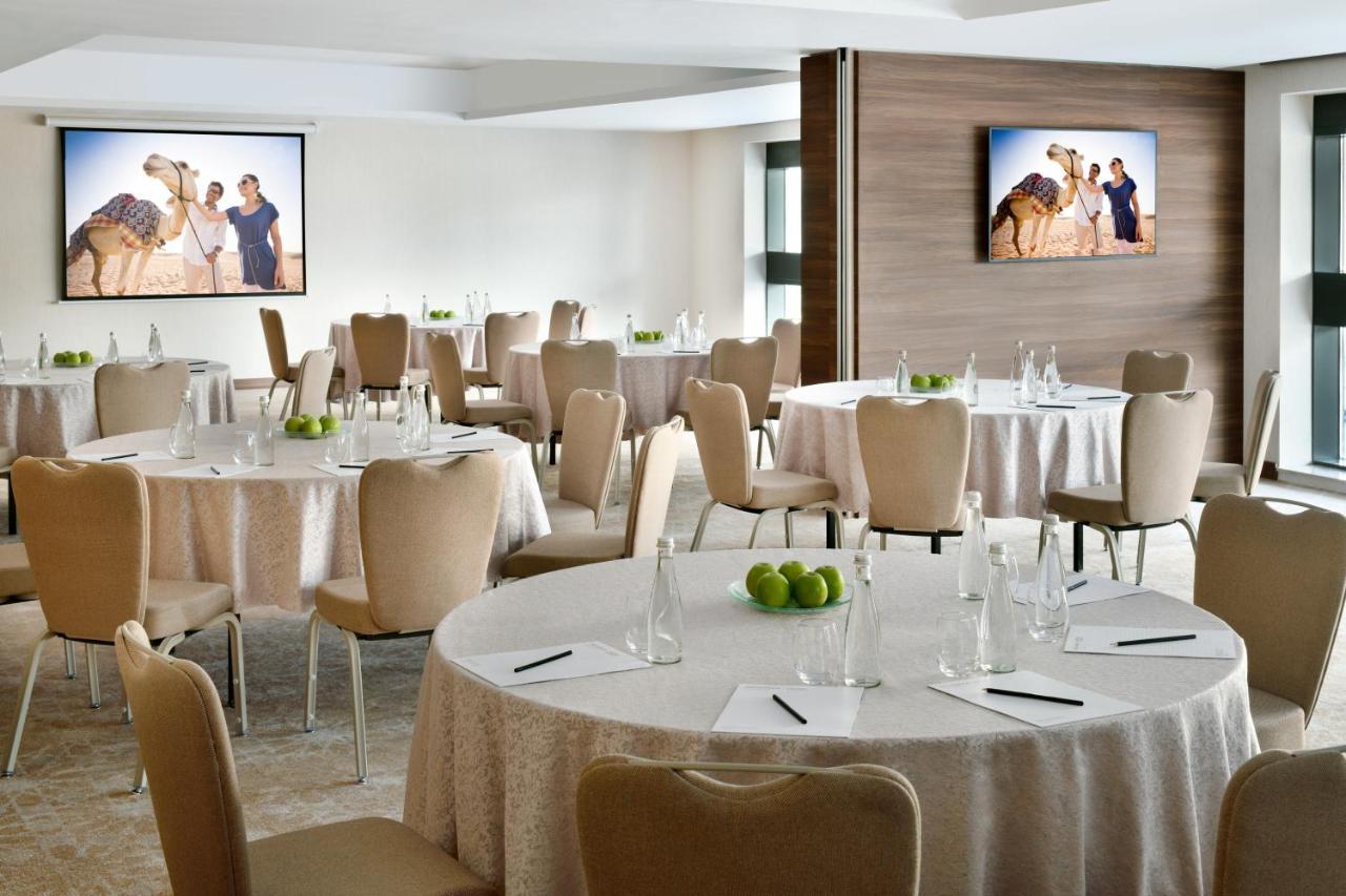 Moevenpick Downtown 5* Dubái