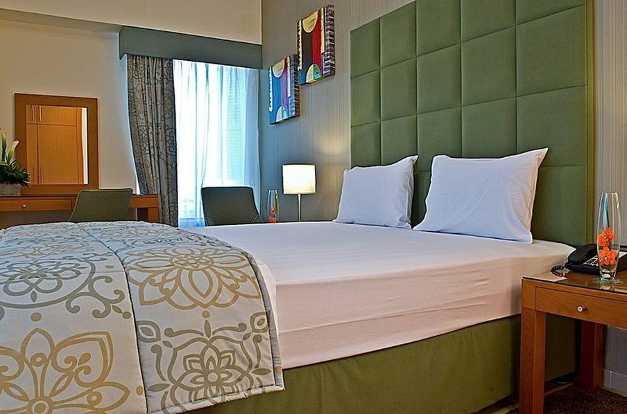 Staybridge Financial Centre By Ihg 4* Dubái