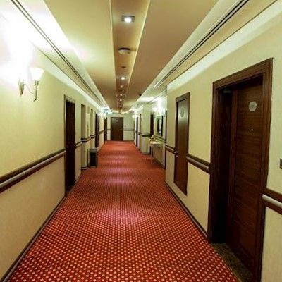 Xclusive Maples Apartahotel