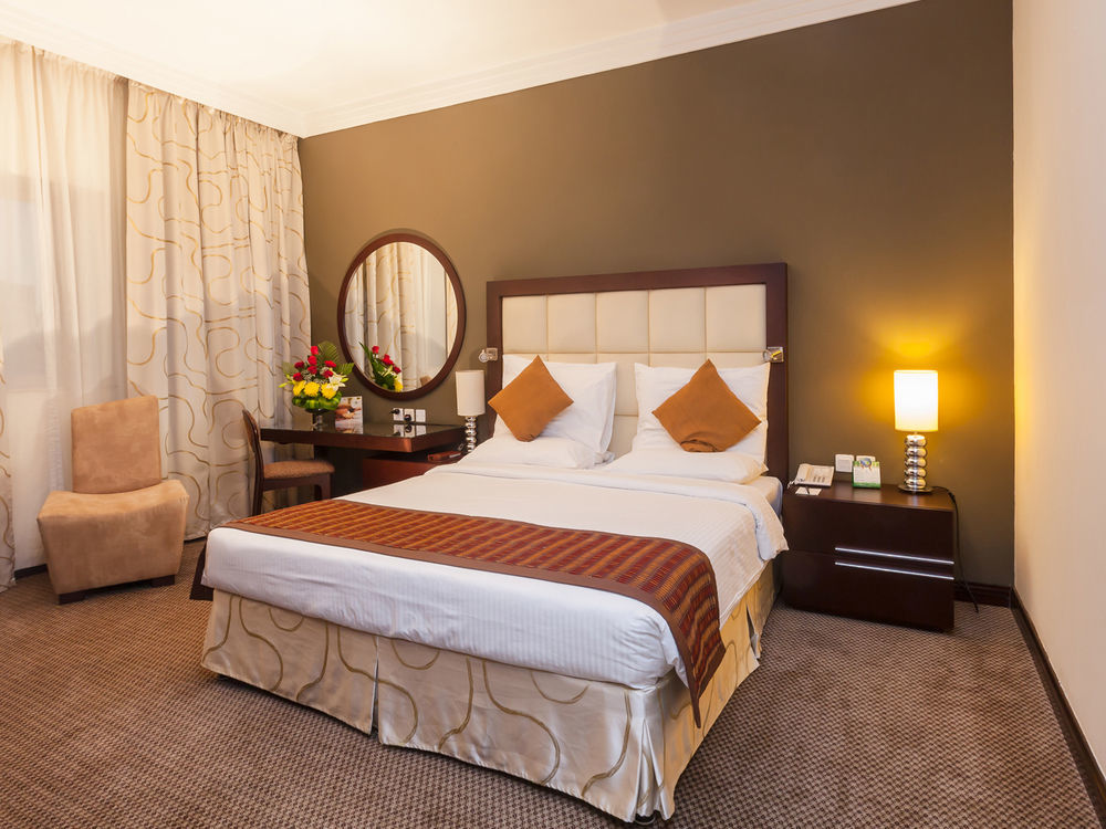 Flora Park Deluxe Lejlighedshotel 4*