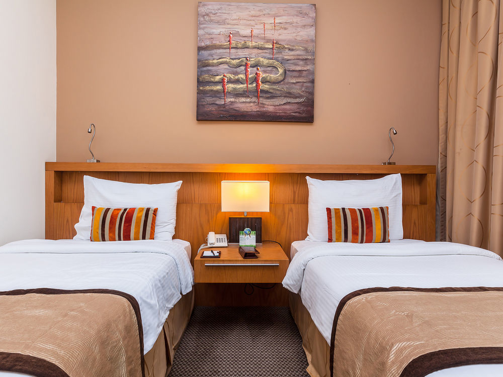 Aparthotel Flora Park Deluxe 4*