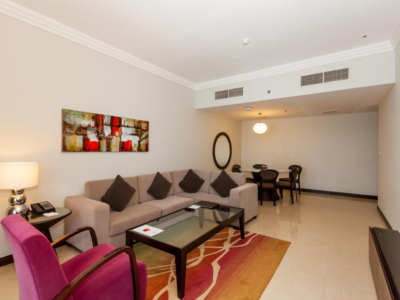Flora Park Deluxe Aparthotel