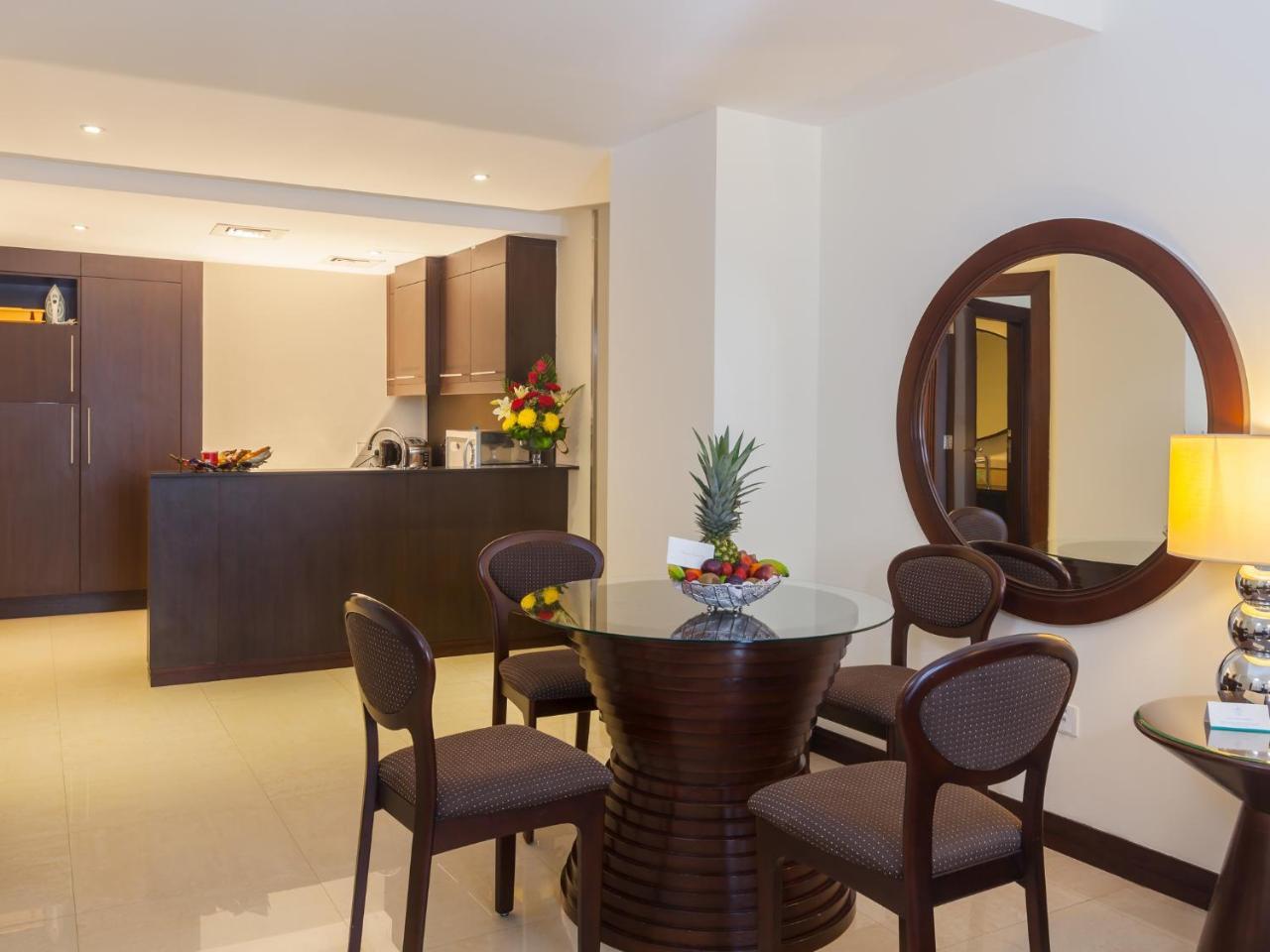 Flora Park Deluxe Aparthotel