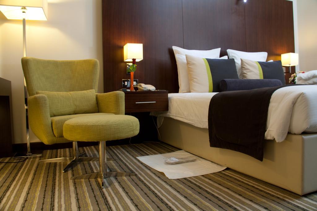 Hotel Avari Dubái