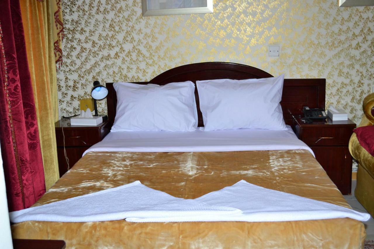 Hotel Taj Al Baraha L.l.c