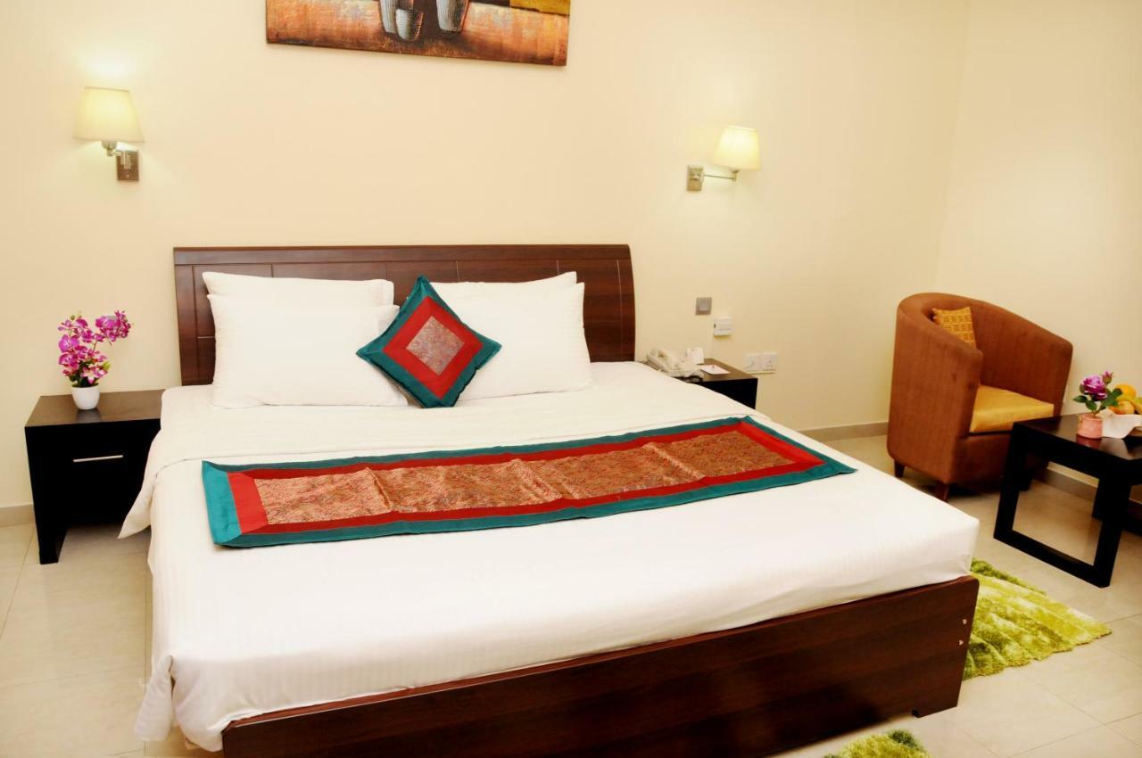 Rainbow Hotel Dubai