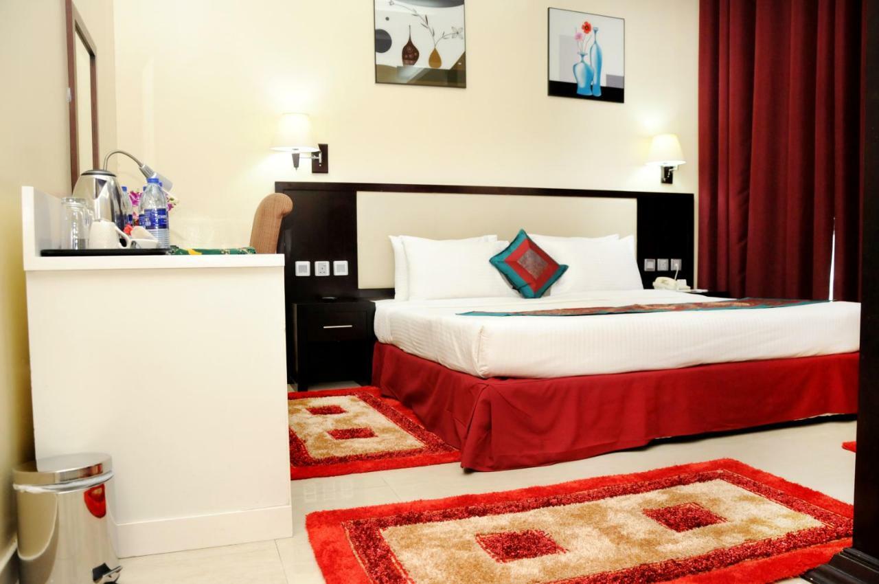 Rainbow Hotel 3*