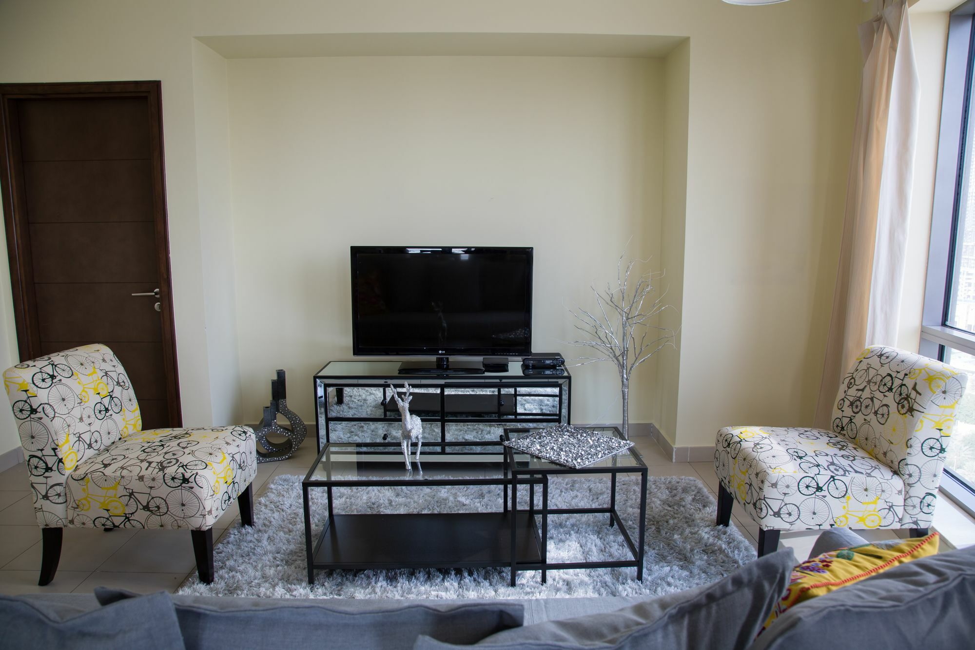 Hi Guests - South Ridge Apartment Dubai