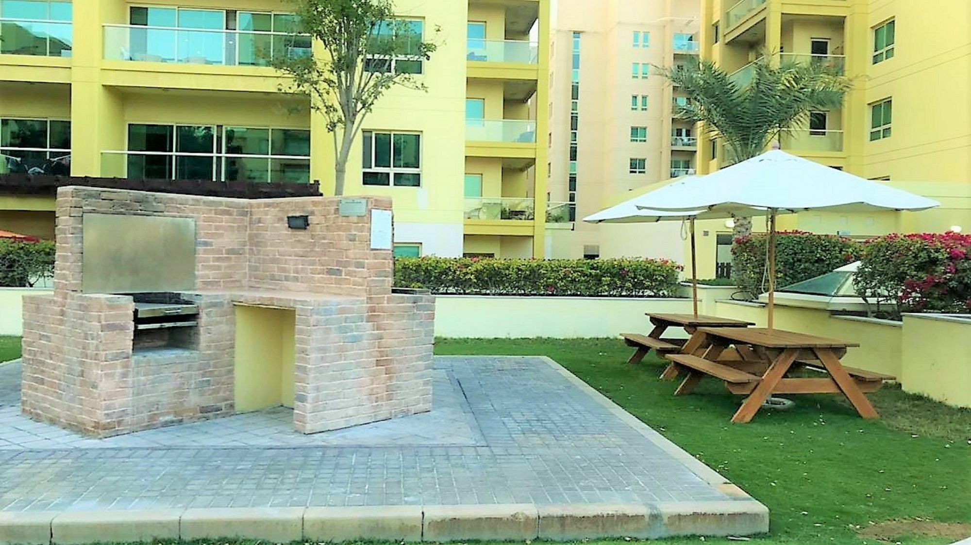 1 Bedroom Greens