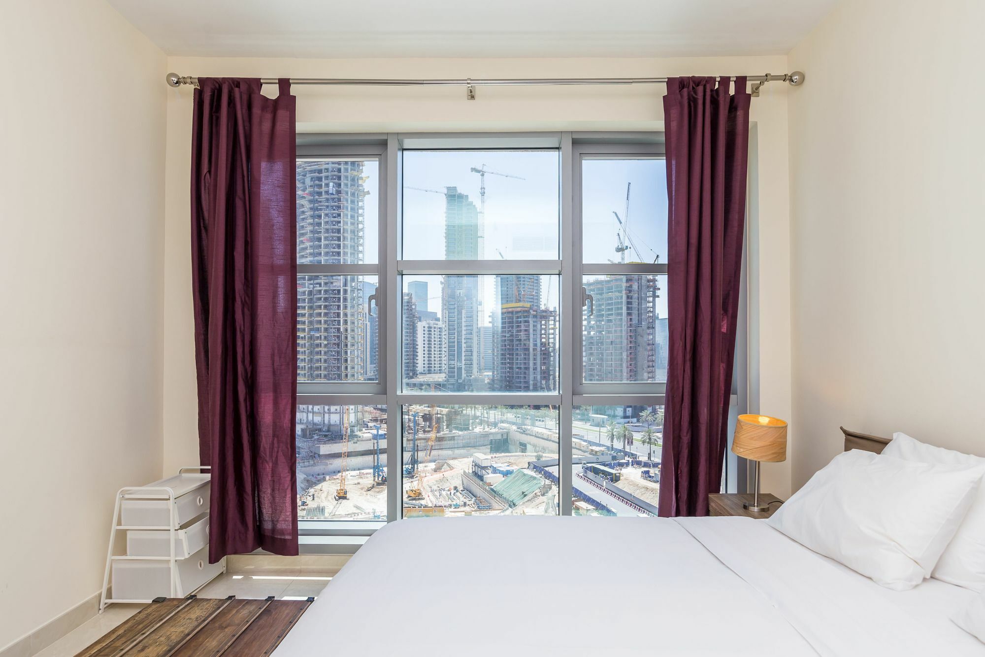 Standpoint In Downtown By Deluxe Homes * Dubai