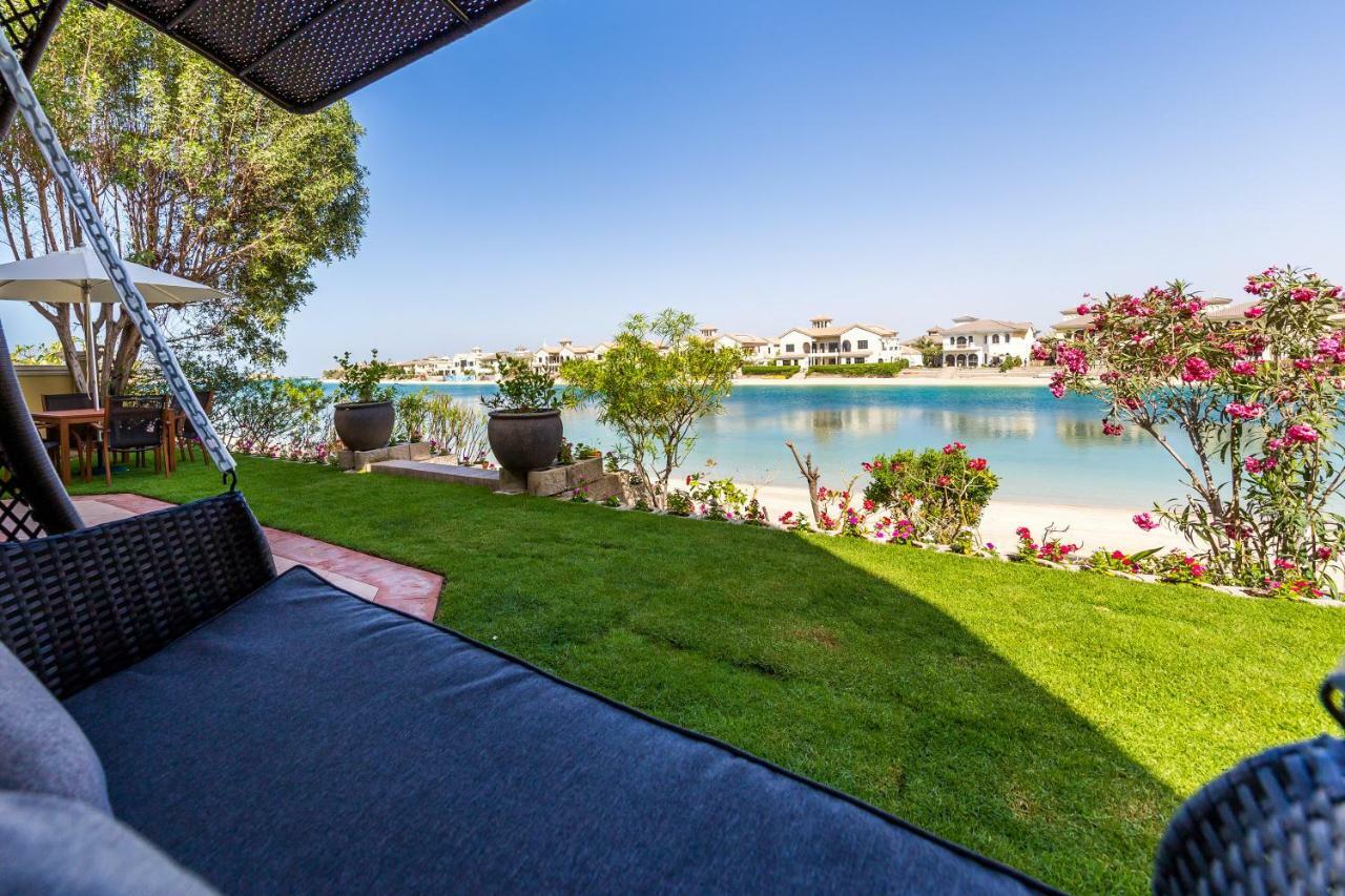 Chic 4br With Assistant And Private Pool On Palm Jumeirah By Deluxe Homes Villa Dubai