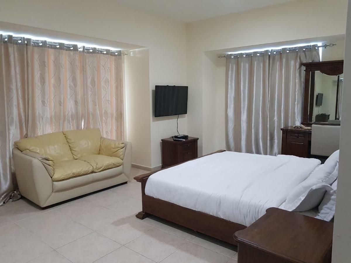 Homestay Classiqque Marina Homes Dubai