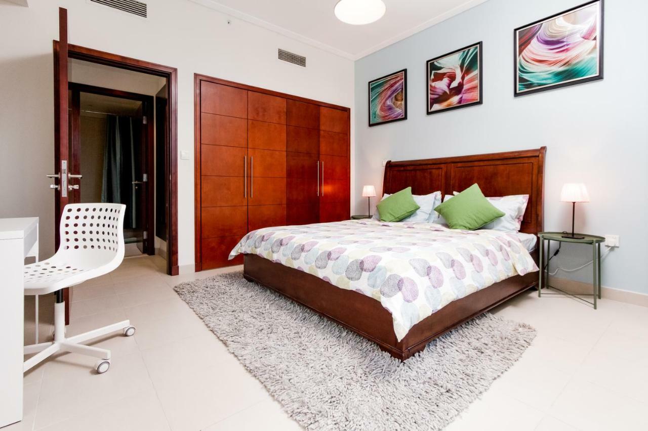 Quintessential Quarters - Ultra-modern And Spacious Aparment *