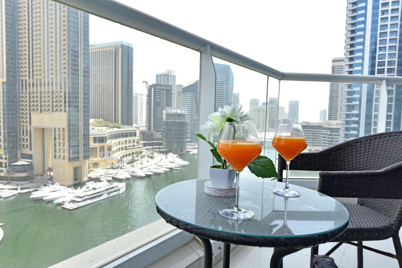 Golden Vacation Homes Continental Tower Marina Apartemen Dubai