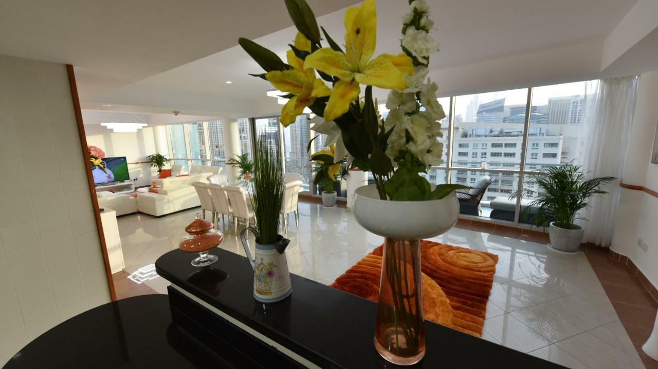 Apartamento Jbr Amaz Penthouse Front Sea 5 1 Bdr Private Climatized Pool Dubái