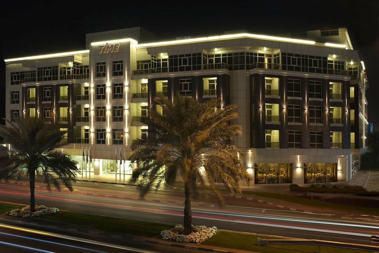 Time Grand Plaza Hotel, Airport Hotell 4*