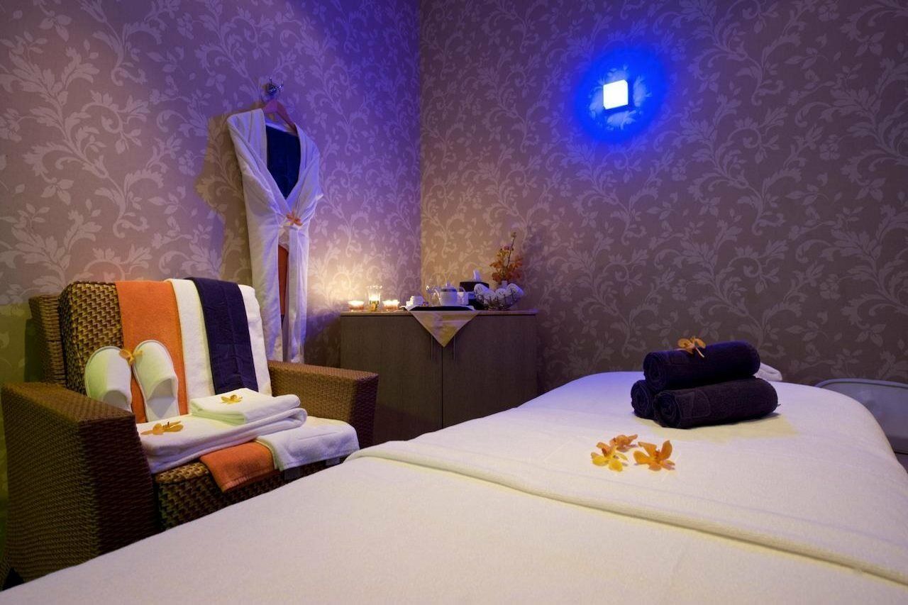 Hotell Time Grand Plaza Hotel, Airport 4*