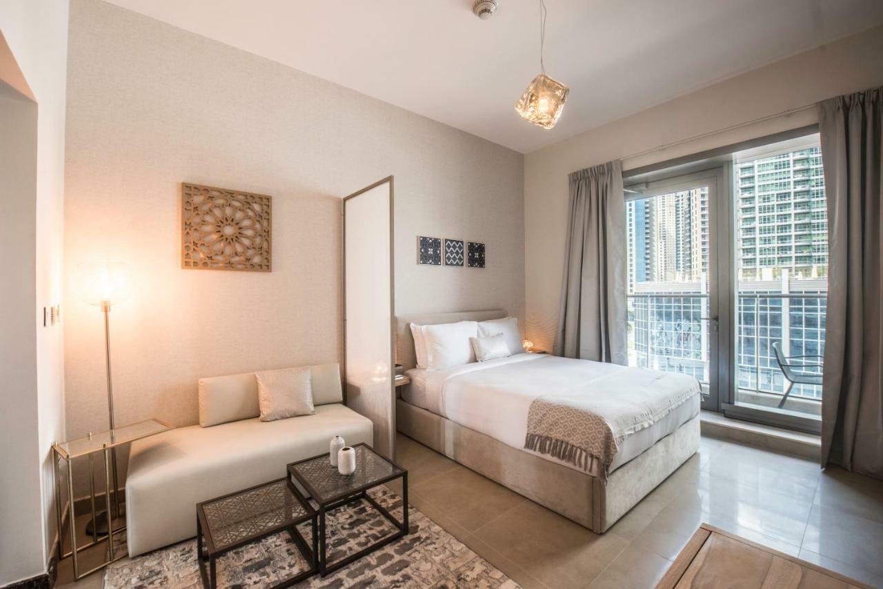 Fantastay Sparkle Tower Luxury Studio Lägenhet