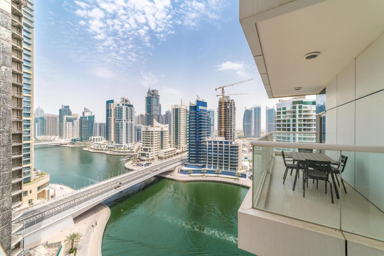 Golden Vacation Homes Continental Tower Marina Apartemen Dubai