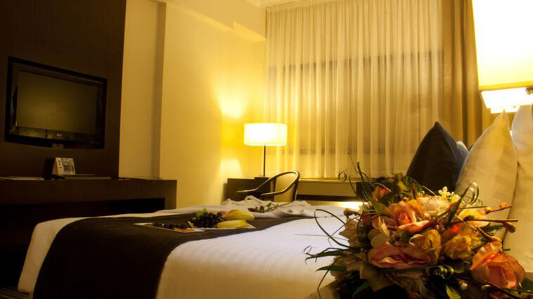 Avari Hotel