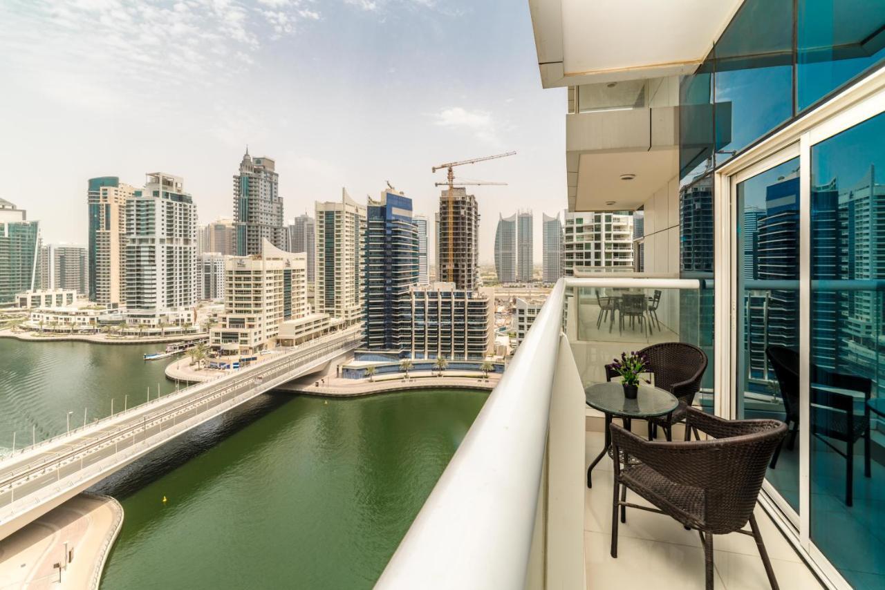 Golden Vacation Homes Continental Tower Marina Apartemen Dubai